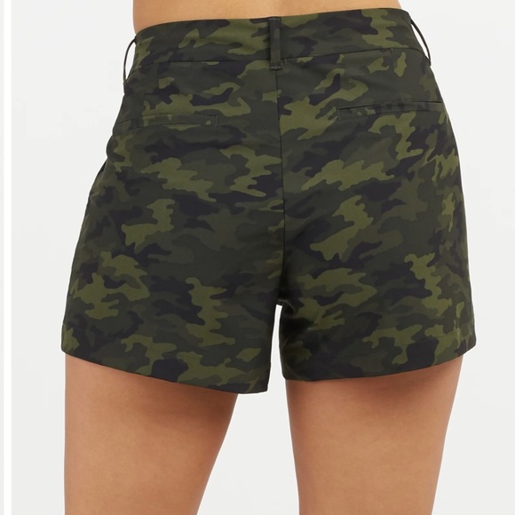 SPANX WOMEN SUNSHINE SHORTS “4”in GREEN CAMOUFLAGE SIZE(XL) - Picture 2 of 12